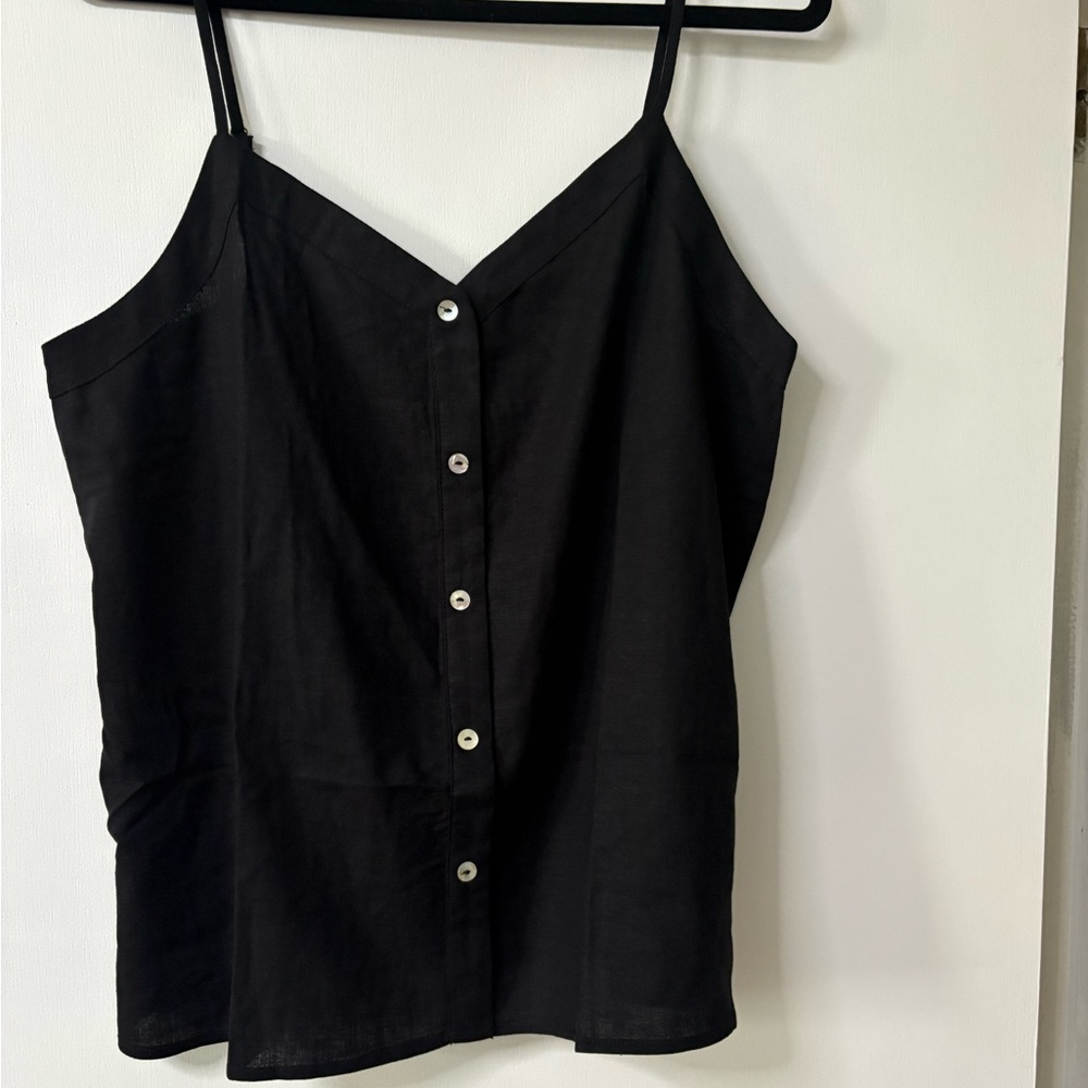 NWT Cute button up tank